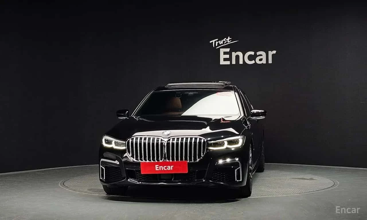 BMW 745 * 745Le iPerformance M Sport * CARFAX * ЦЕНА ДО БГ, снимка 3 - Автомобили и джипове - 55530215
