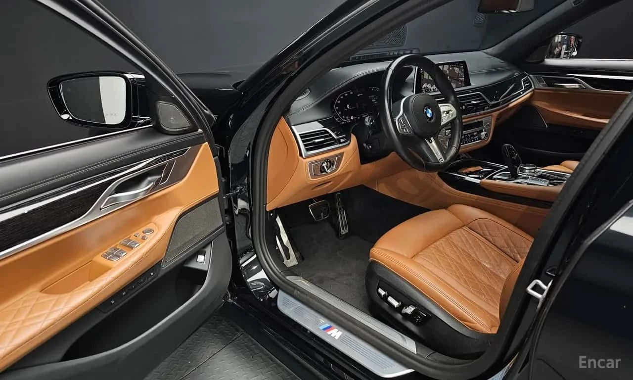 BMW 745 * 745Le iPerformance M Sport * CARFAX * ЦЕНА ДО БГ, снимка 7 - Автомобили и джипове - 55530215