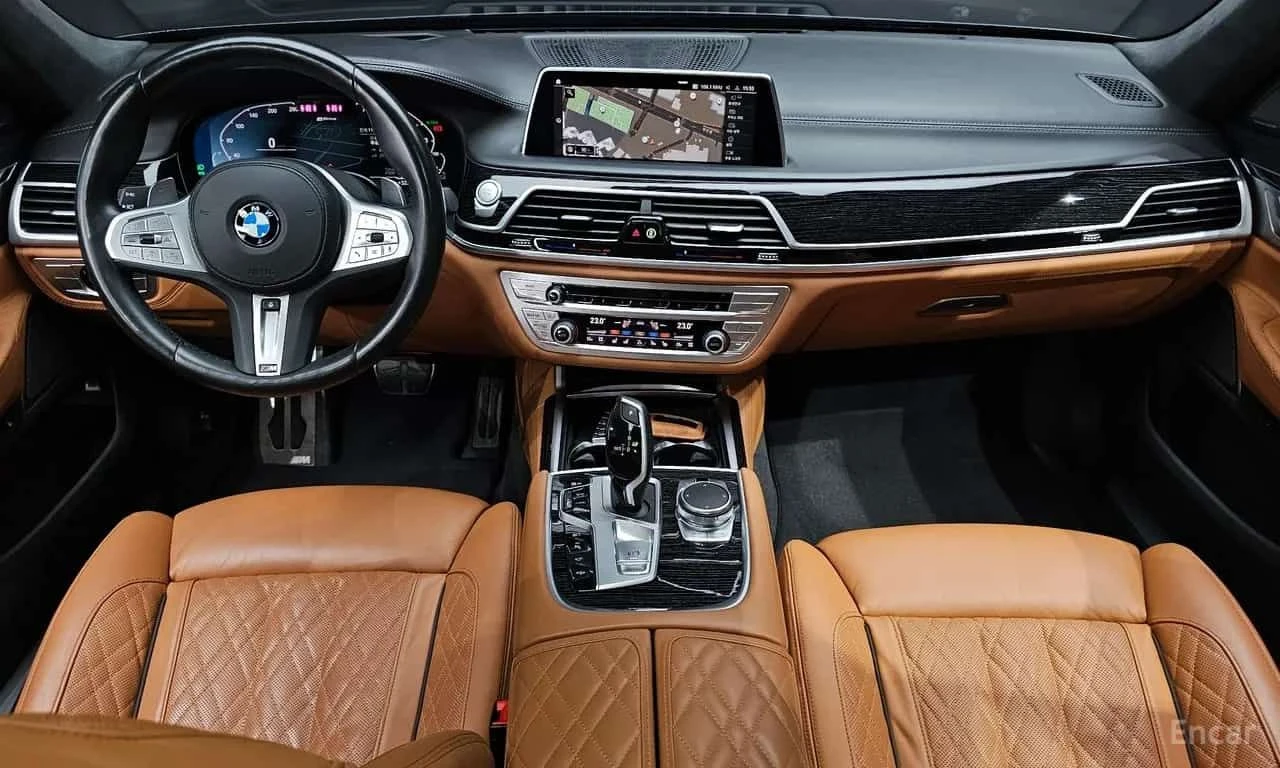 BMW 745 * 745Le iPerformance M Sport * CARFAX * ЦЕНА ДО БГ, снимка 10 - Автомобили и джипове - 55530215