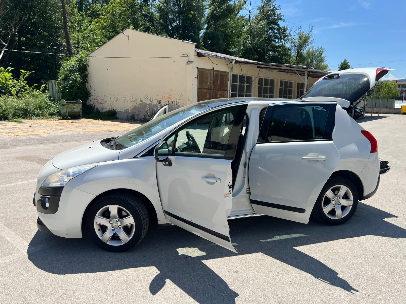 Peugeot 3008, снимка 2 - Автомобили и джипове - 55643351