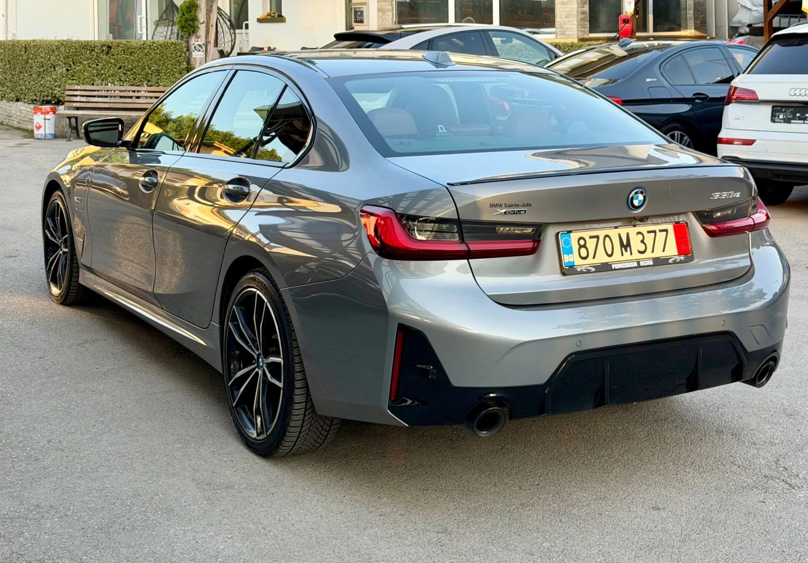 BMW 330 e plug in hybrid M-pack xDrive, снимка 7 - Автомобили и джипове - 55646138
