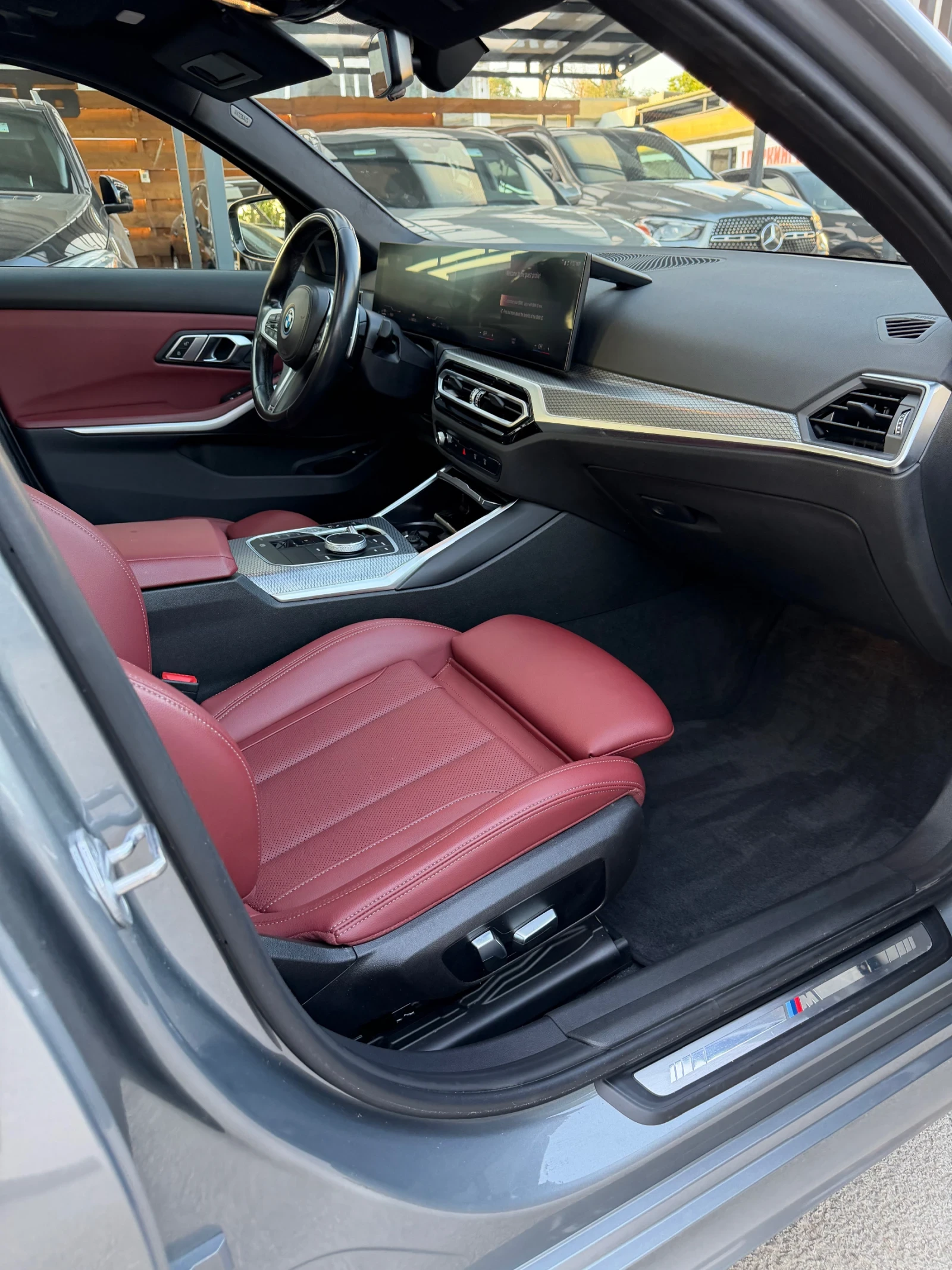 BMW 330 e plug in hybrid M-pack xDrive, снимка 12 - Автомобили и джипове - 55646138