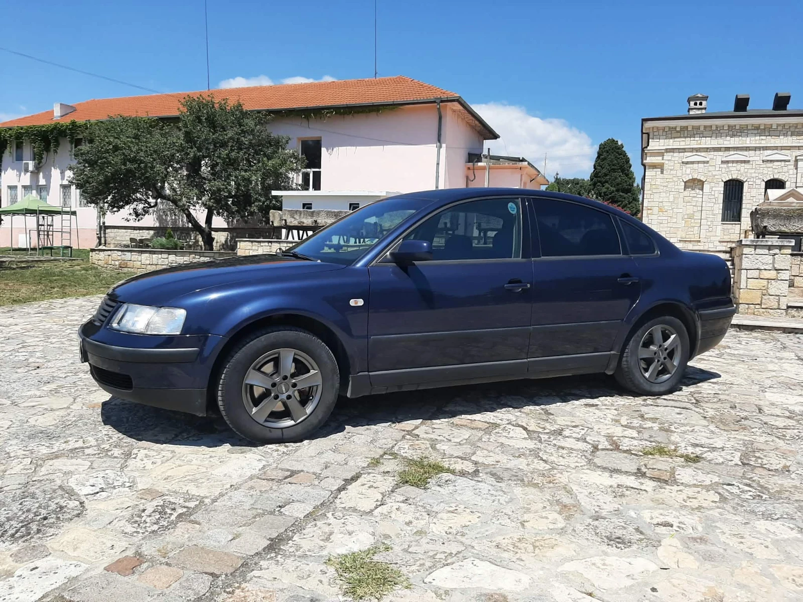VW Passat, снимка 2 - Автомобили и джипове - 55854847
