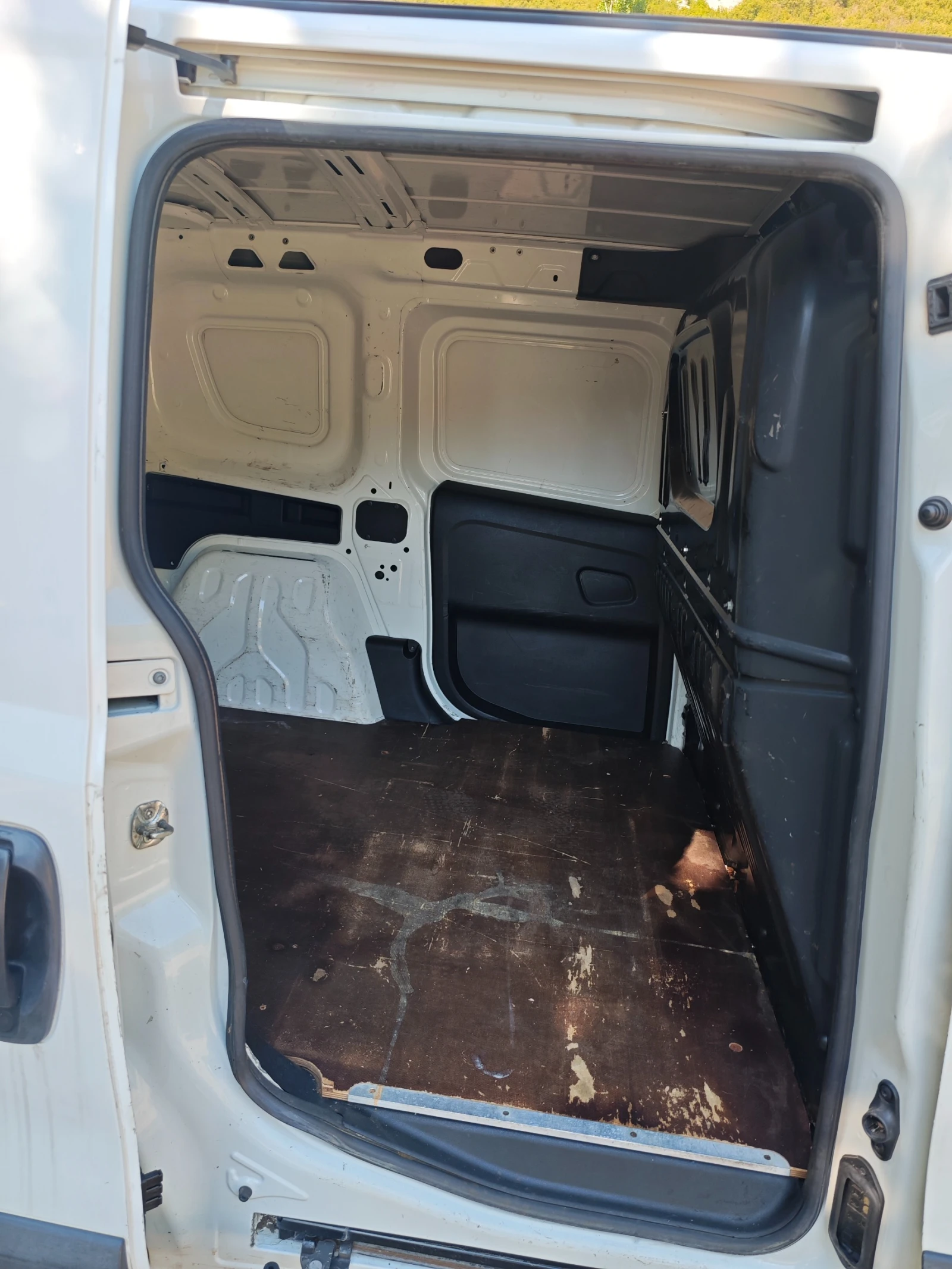 Opel Combo 1.4I CNG-МЕТАН, снимка 3 - Автомобили и джипове - 55941772