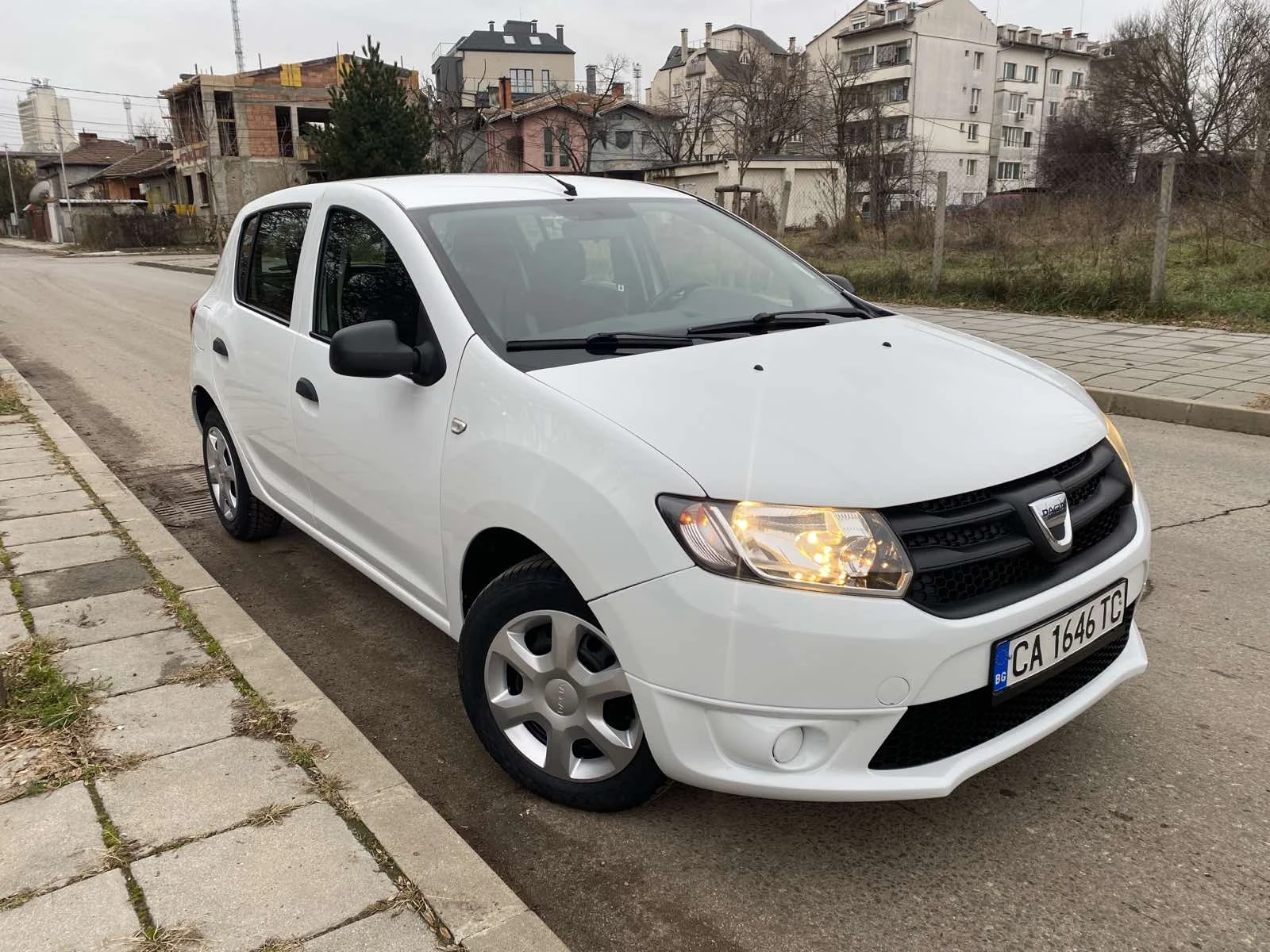 Dacia Sandero LPG, снимка 6 - Автомобили и джипове - 56234278