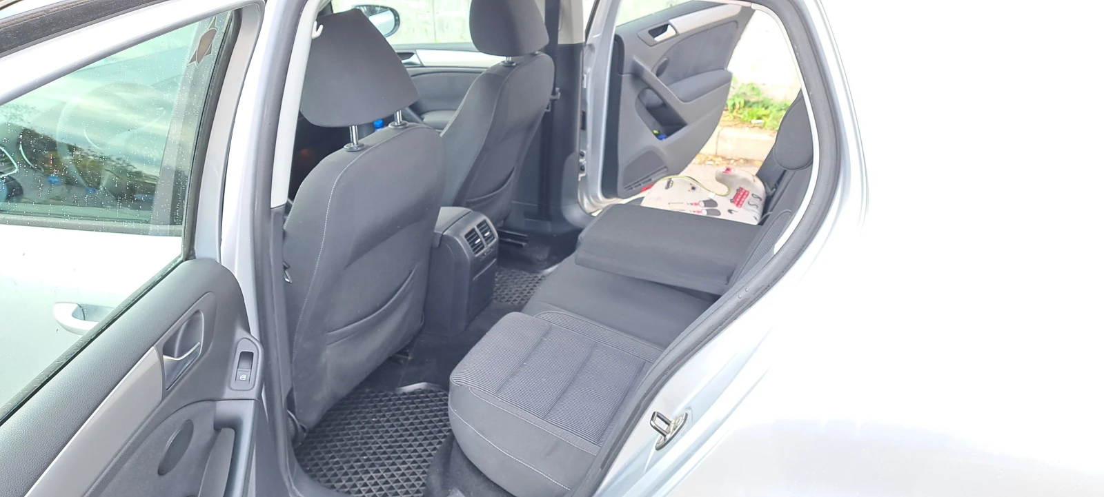 VW Golf 1.6 TDI 7DSG 89000 км, снимка 10 - Автомобили и джипове - 56562059