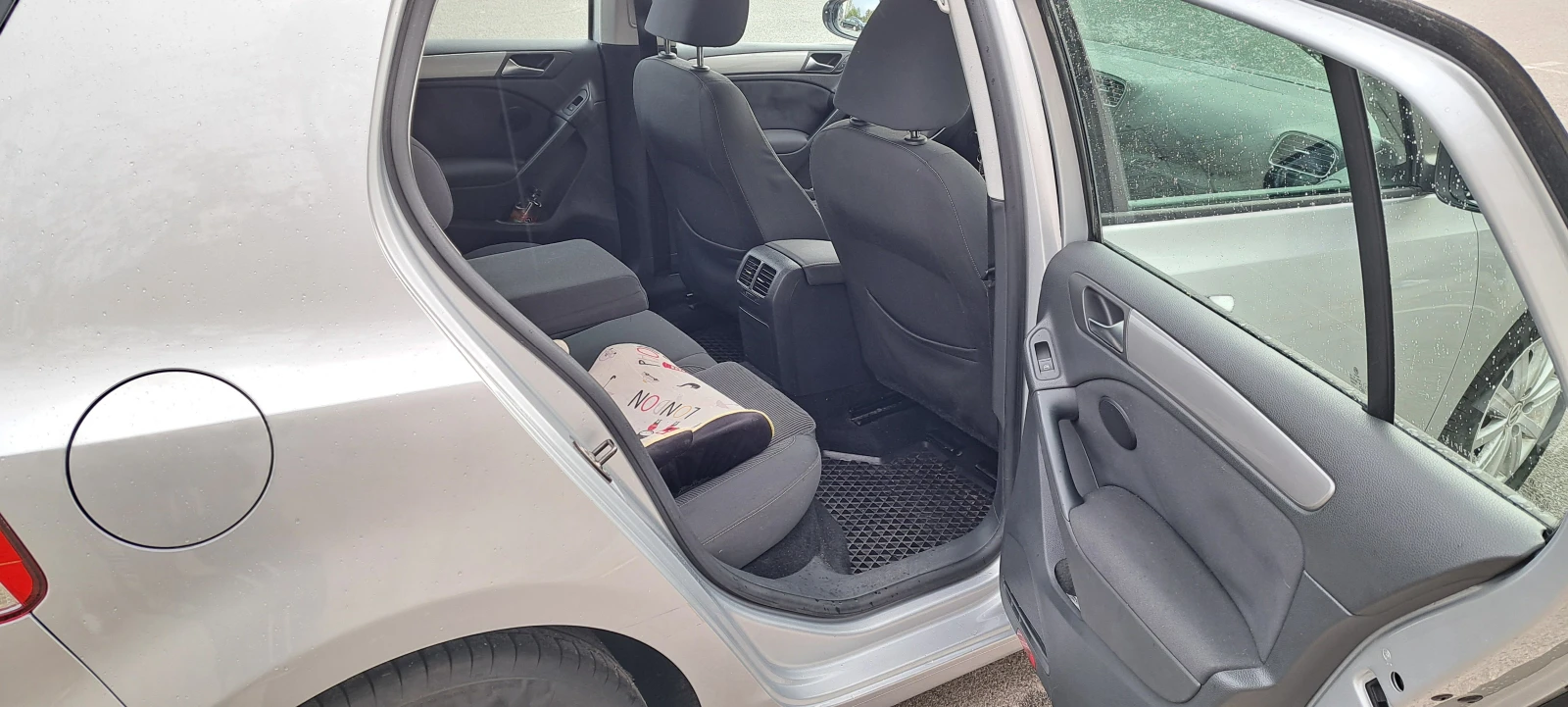 VW Golf 1.6 TDI 7DSG 89000 км, снимка 11 - Автомобили и джипове - 56562059
