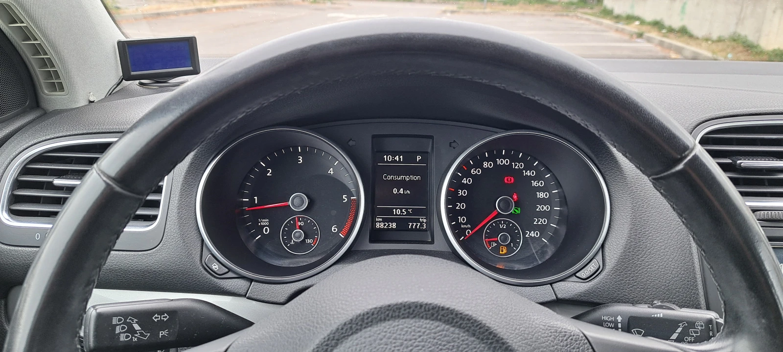 VW Golf 1.6 TDI 7DSG 89000 км, снимка 13 - Автомобили и джипове - 56562059