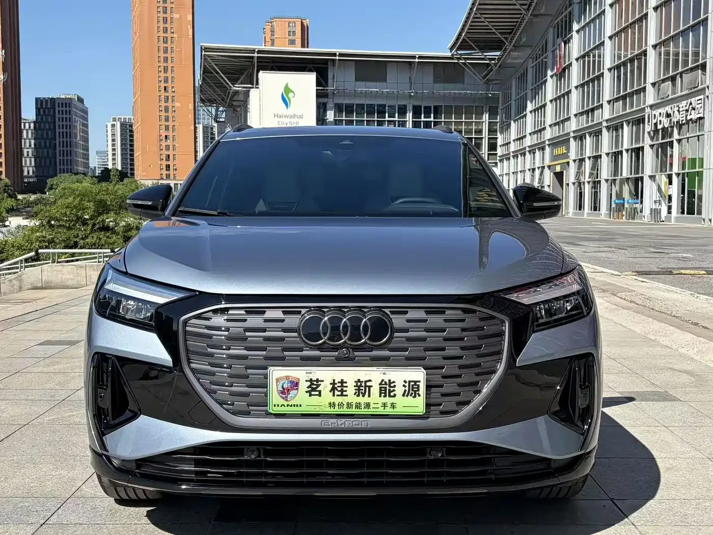 Audi E-Tron Q4* CREADTION EDITION* LED* 360* ACC* PANO, снимка 2 - Автомобили и джипове - 56683375