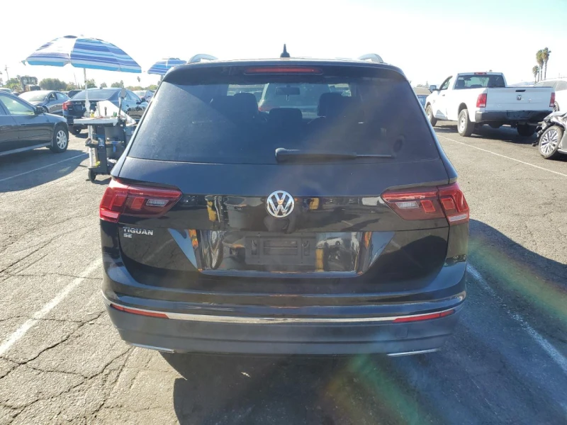 VW Tiguan 2.0L 4 Front-wheel Drive, снимка 8 - Автомобили и джипове - 48283929