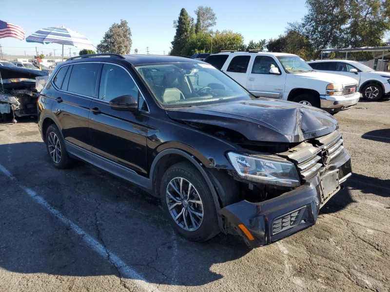 VW Tiguan 2.0L 4 Front-wheel Drive, снимка 6 - Автомобили и джипове - 48283929