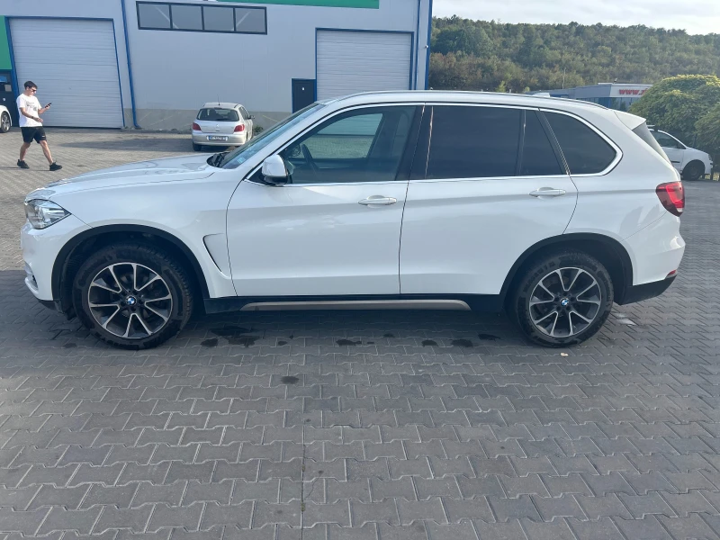 BMW X5 xDrive, снимка 10 - Автомобили и джипове - 48930299