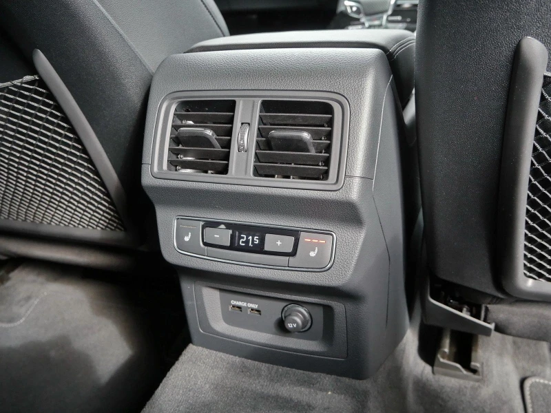 Audi SQ5 3.0TDI* PANO* DISTR* HEAD-UP* MEMORY* 360CAM* , снимка 16 - Автомобили и джипове - 52087243