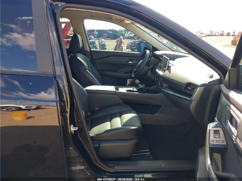 Nissan Rogue SV* ПОДГРЕВ* ПАНОРАМА* CARPLAY, снимка 7 - Автомобили и джипове - 52961316