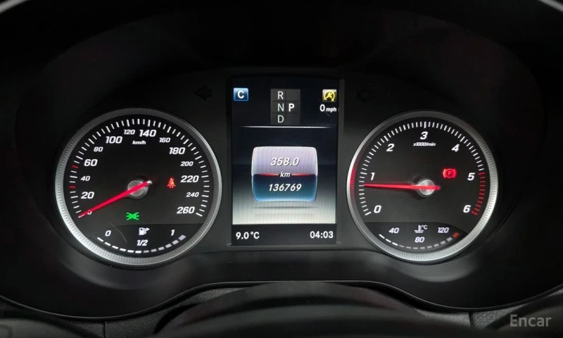 Mercedes-Benz GLC 220, снимка 8 - Автомобили и джипове - 53469309