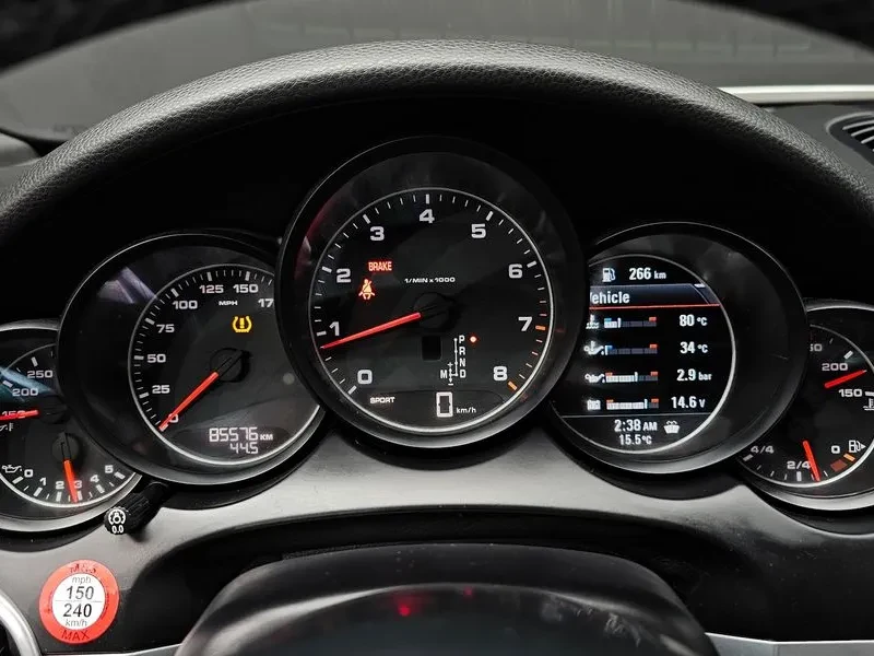 Porsche Cayenne 3.6 PLATINUM EDITION 958, снимка 8 - Автомобили и джипове - 55000598