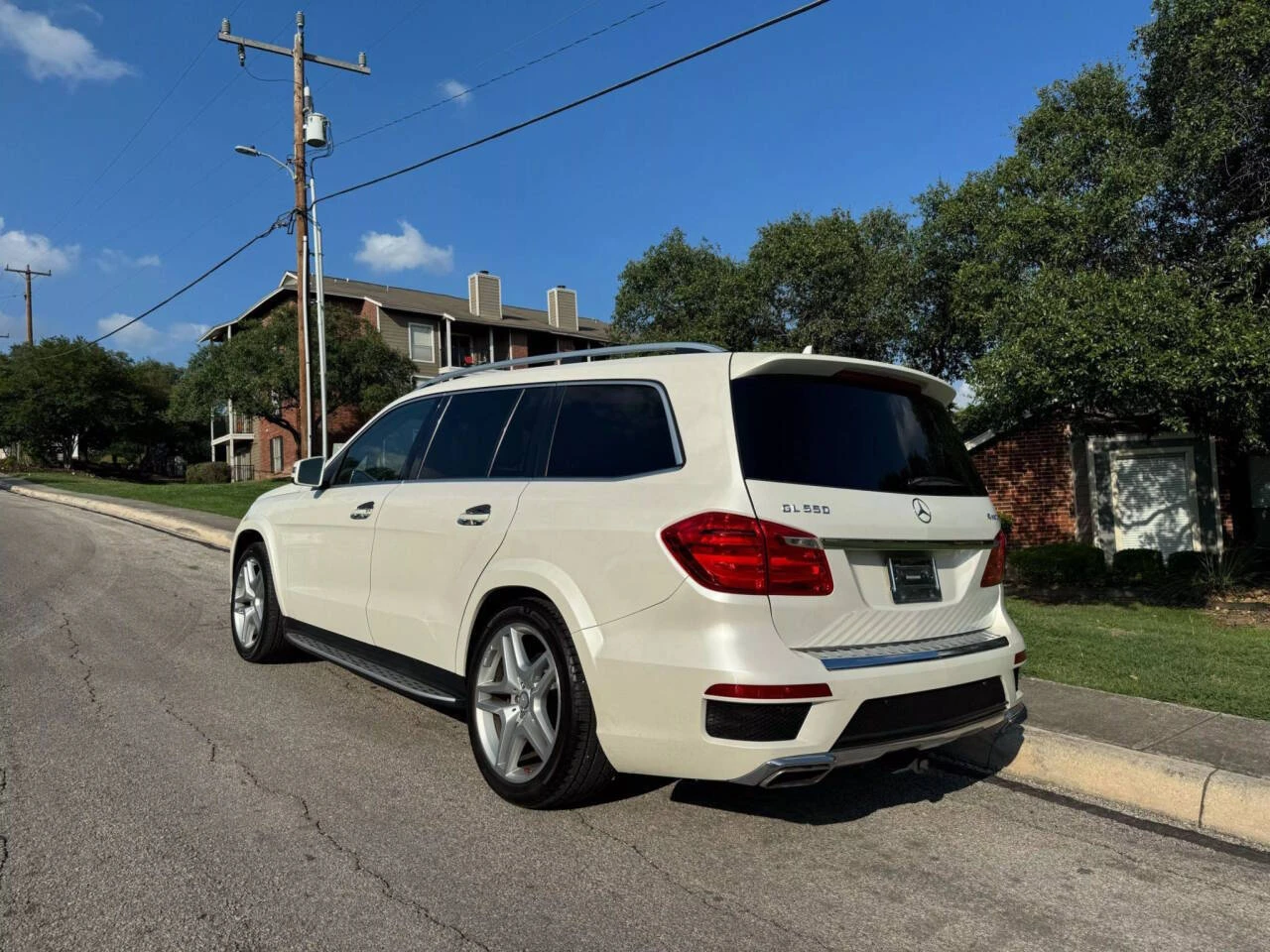 Mercedes-Benz GL 500 AMG* 360* 7МЕСТА* ОБДУХ* МАСАЖ* HARMAN* LANE A - изображение 5