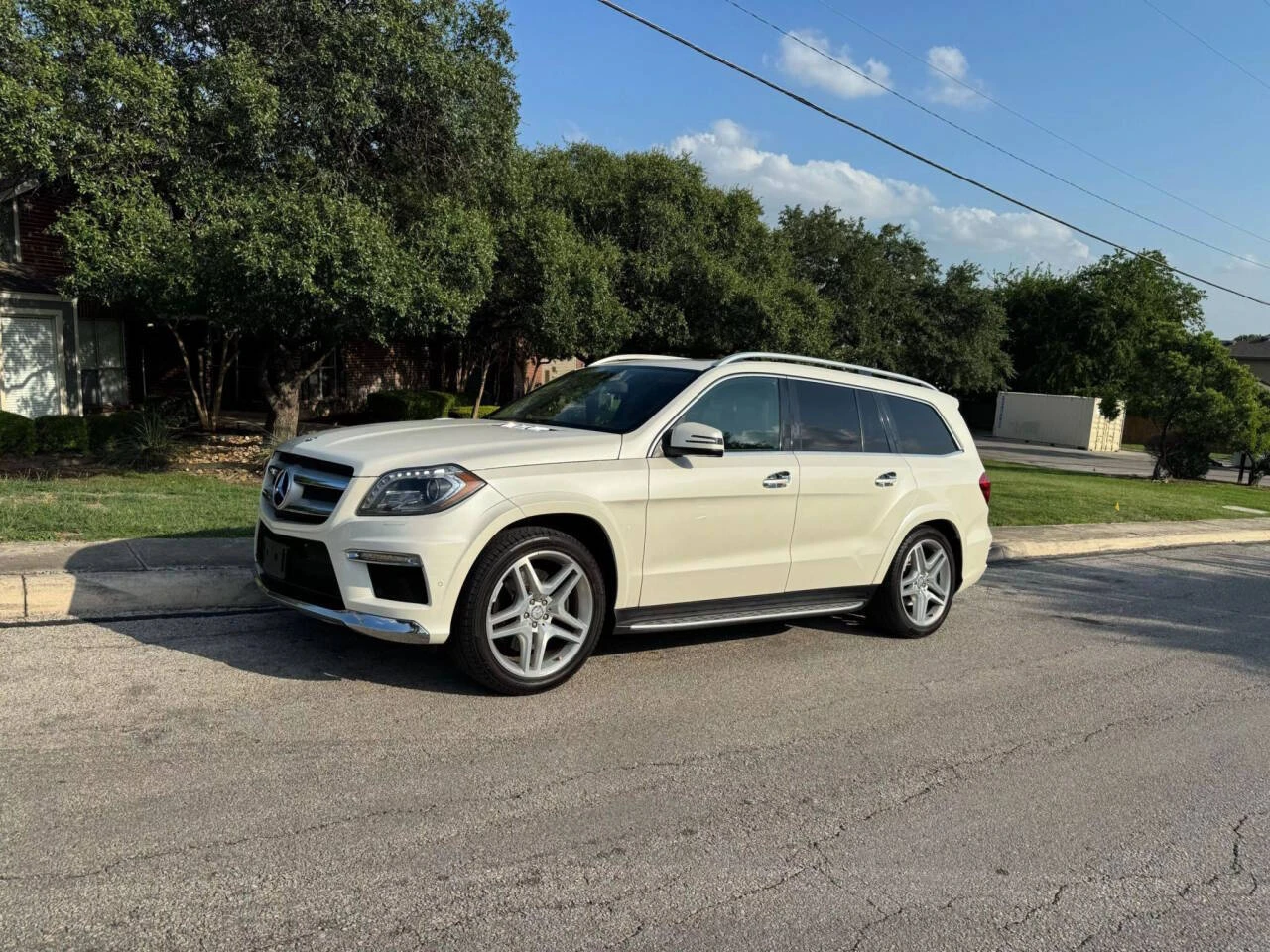 Mercedes-Benz GL 500 AMG* 360* 7МЕСТА* ОБДУХ* МАСАЖ* HARMAN* LANE A - изображение 4
