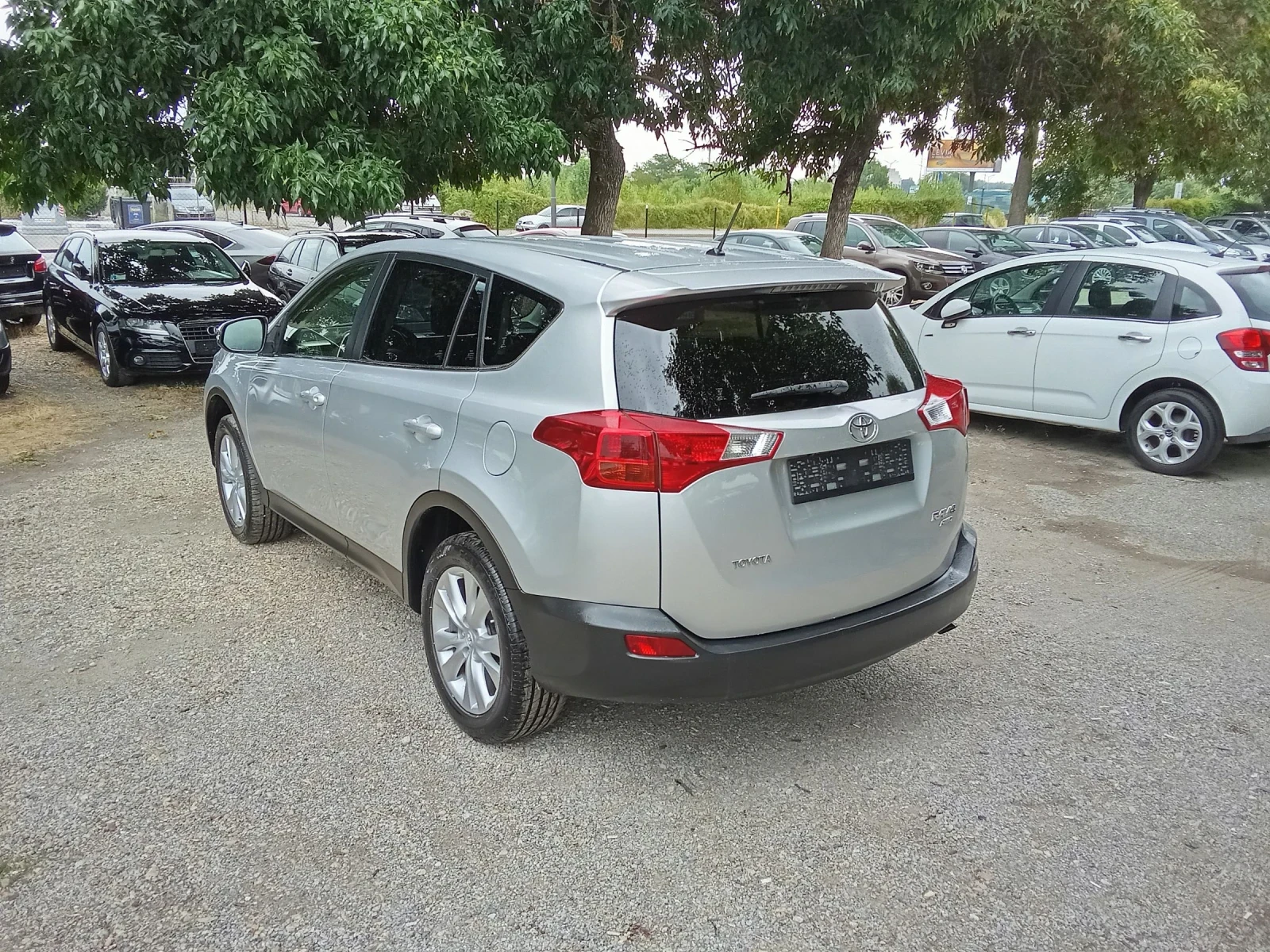 Toyota Rav4 2.2 D-4D-4x4-КАМЕРА-НАВИГАЦИЯ - изображение 3