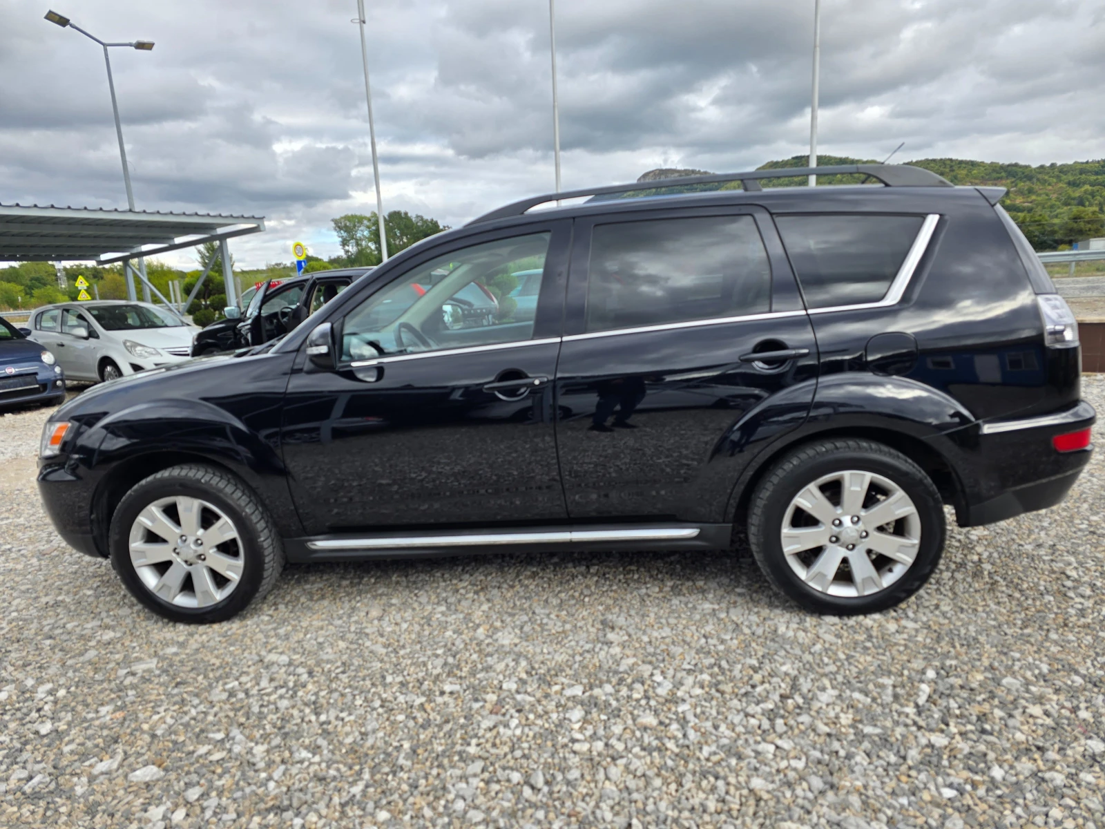 Mitsubishi Outlander 2.2D-IDKLIMATRON 4X4 NAVI - изображение 2