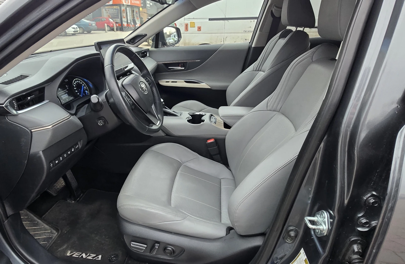 Toyota Venza 2.5 Hibrid Limited - изображение 10