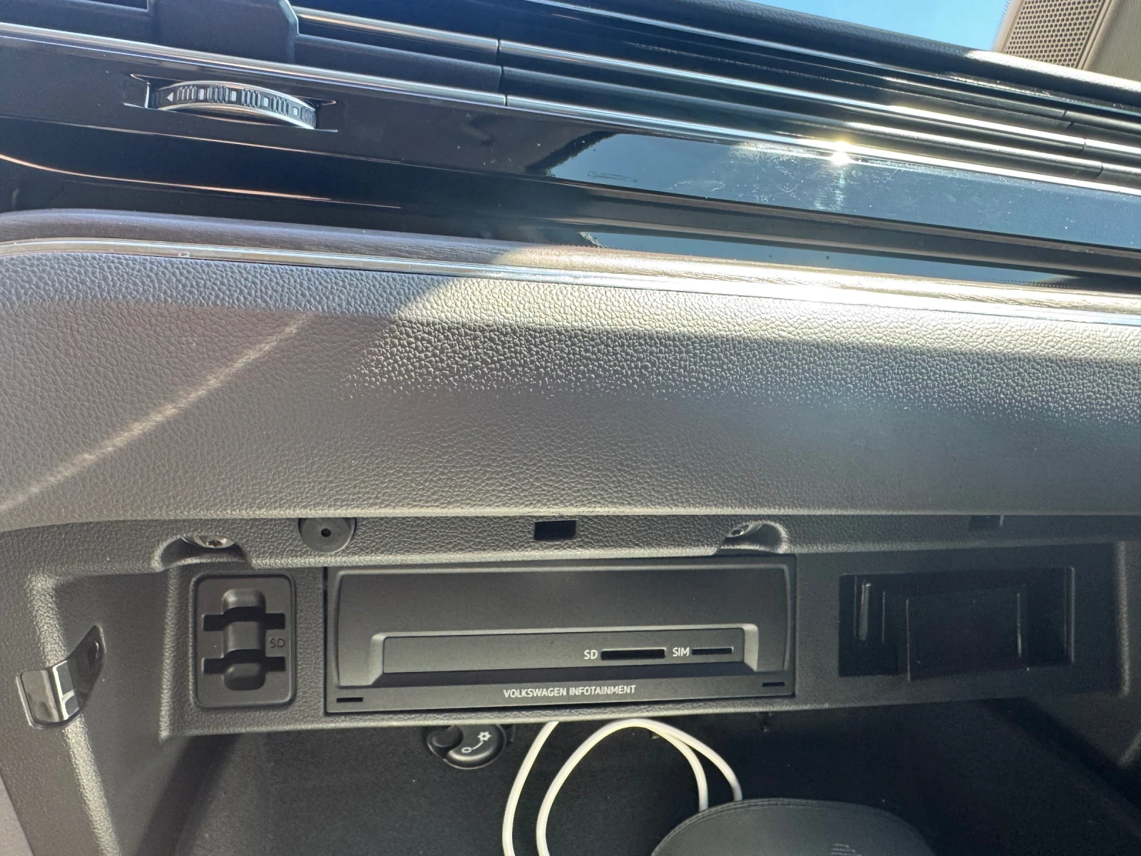 VW Touareg 3.0 TDI AdBlue 4MOTION FULL LED , снимка 11 - Автомобили и джипове - 53782248