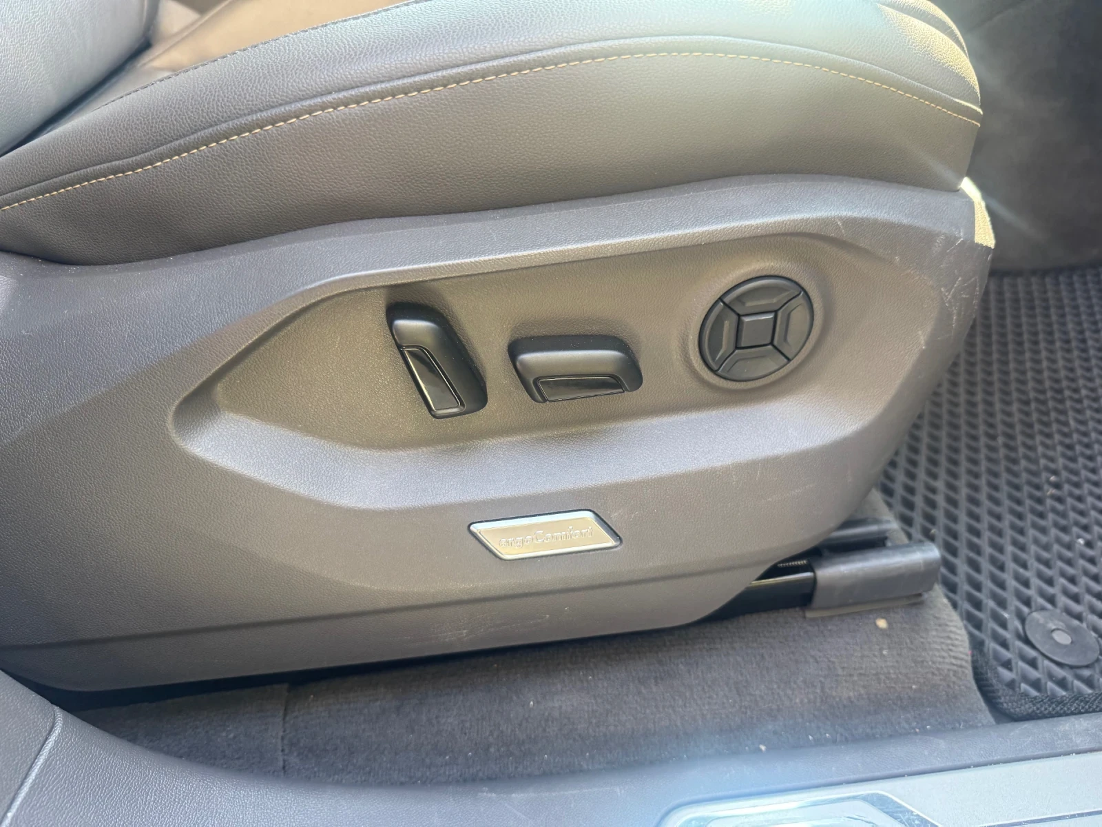 VW Touareg 3.0 TDI AdBlue 4MOTION FULL LED , снимка 16 - Автомобили и джипове - 53782248