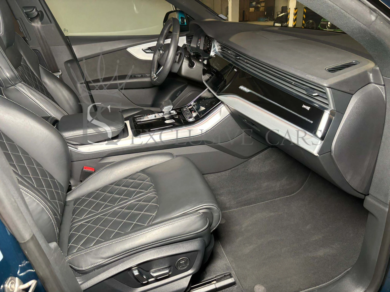 Audi Q8 55 TFSI* QUATTRO* S-LINE* , снимка 17 - Автомобили и джипове - 53863716