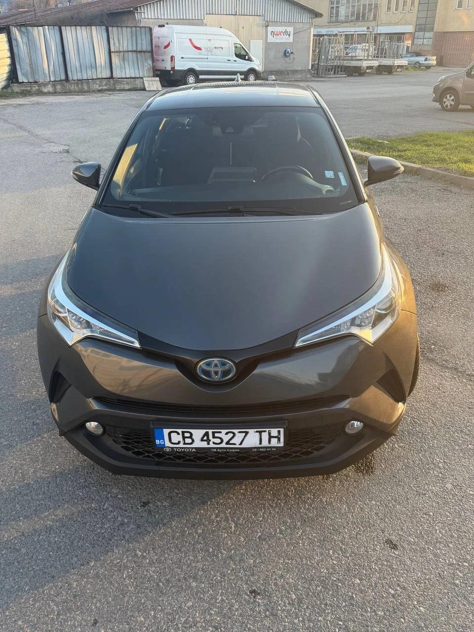 Toyota C-HR Hybrid, снимка 7 - Автомобили и джипове - 54174069