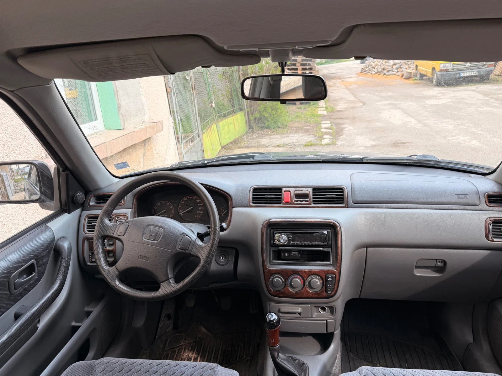 Honda Cr-v 2.0, снимка 2 - Автомобили и джипове - 54357701