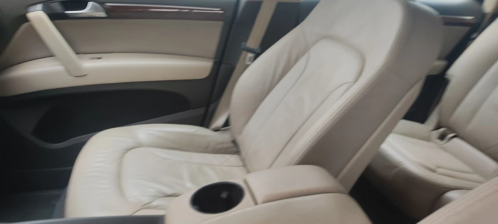 Audi Q7, снимка 3 - Автомобили и джипове - 54595150