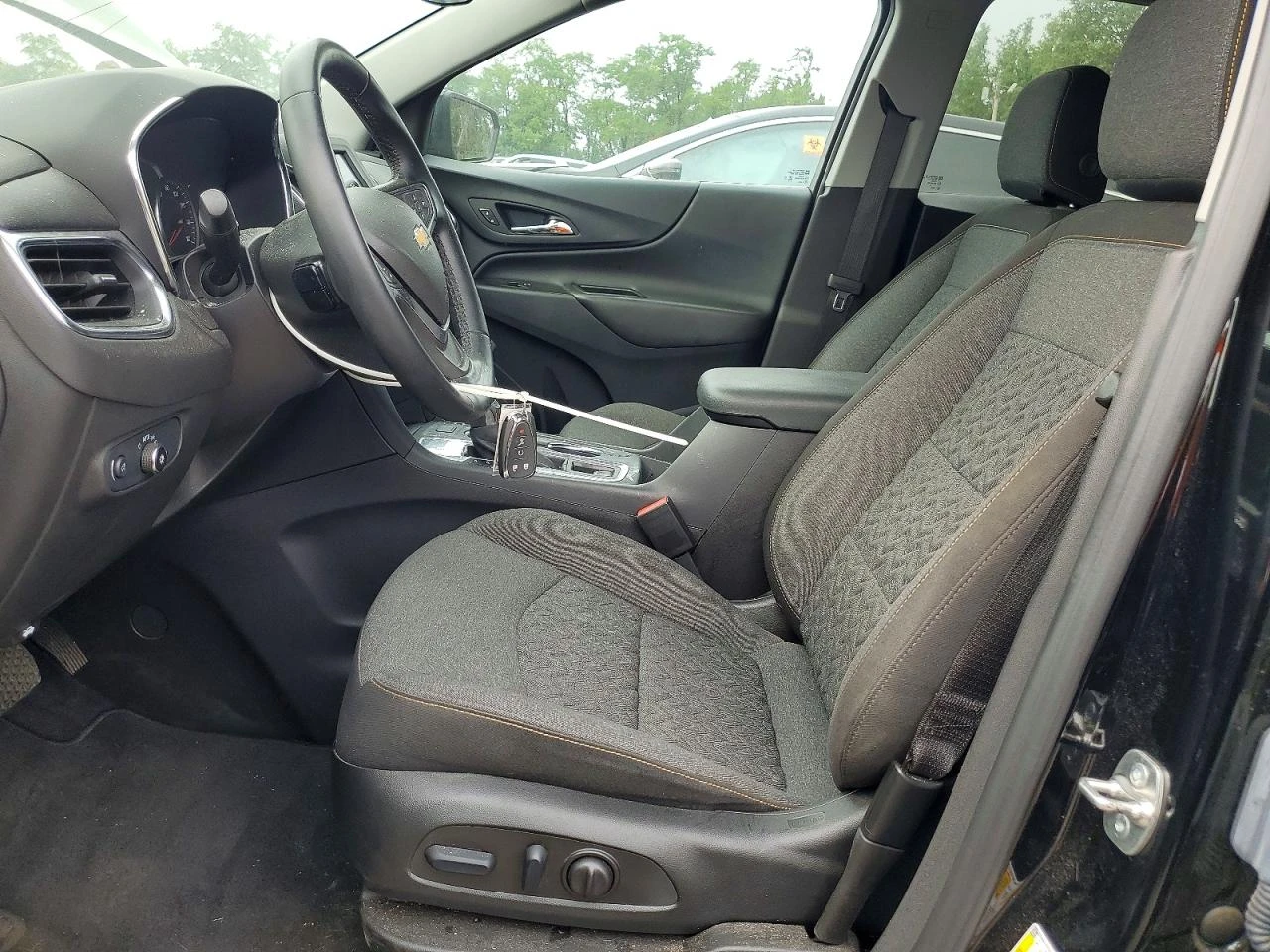 Chevrolet Equinox 1.5l Lt, снимка 7 - Автомобили и джипове - 56088507