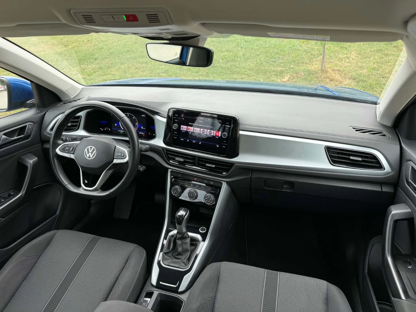 VW T-Roc, снимка 9 - Автомобили и джипове - 56111270