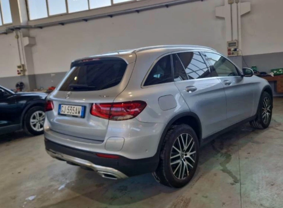 Mercedes-Benz GLC 300 !!!ОЧАКВАН ВНОС!!! PHEV 320hp 4matic, снимка 4 - Автомобили и джипове - 56205056