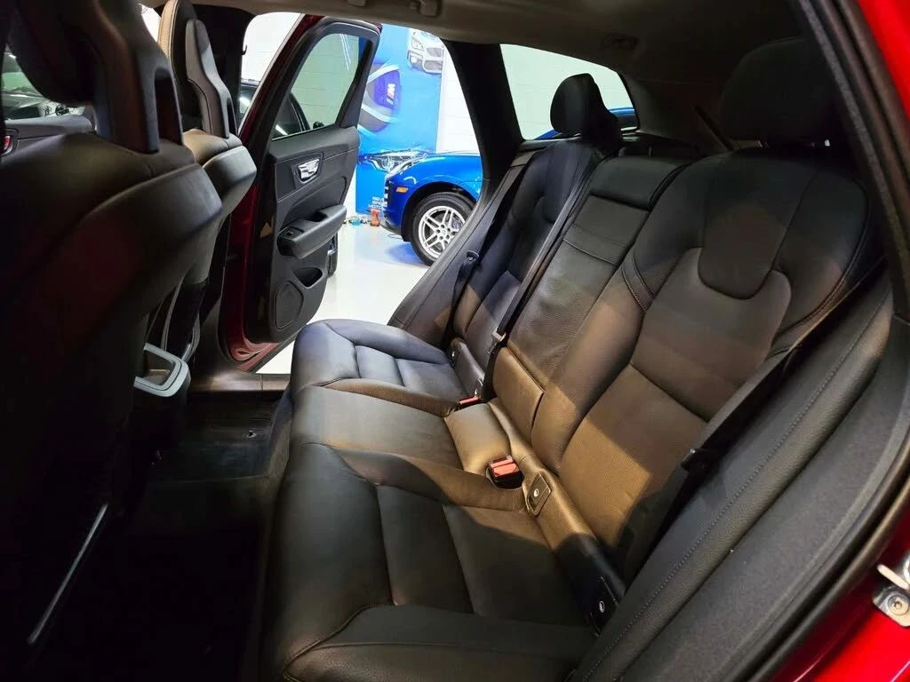 Volvo XC60, снимка 16 - Автомобили и джипове - 56736788