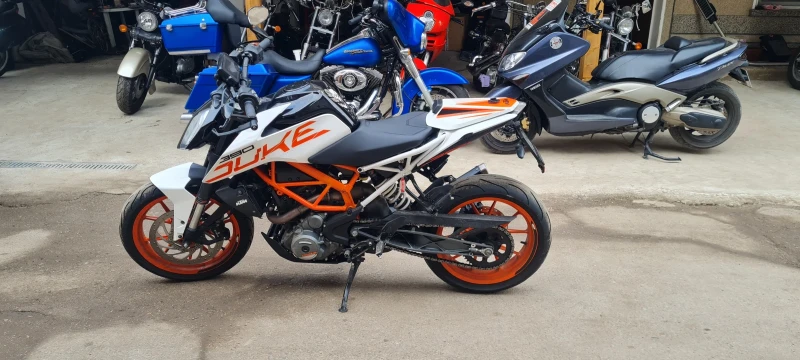 Ktm Duke Ktm Duke 390 внос от Швейцария с Платено Мито , снимка 11 - Мотоциклети и мототехника - 48828746