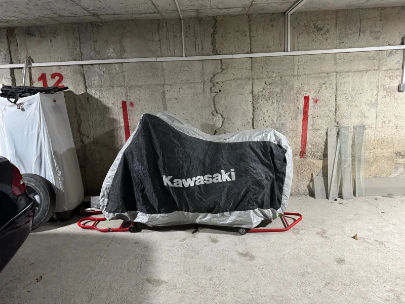 Kawasaki Z, снимка 10 - Мотоциклети и мототехника - 52351036