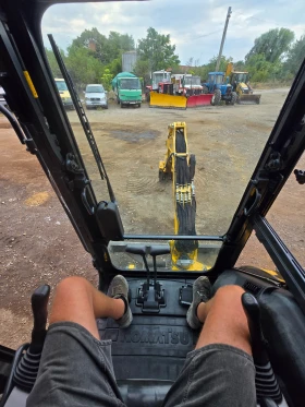 Багер Komatsu, снимка 16