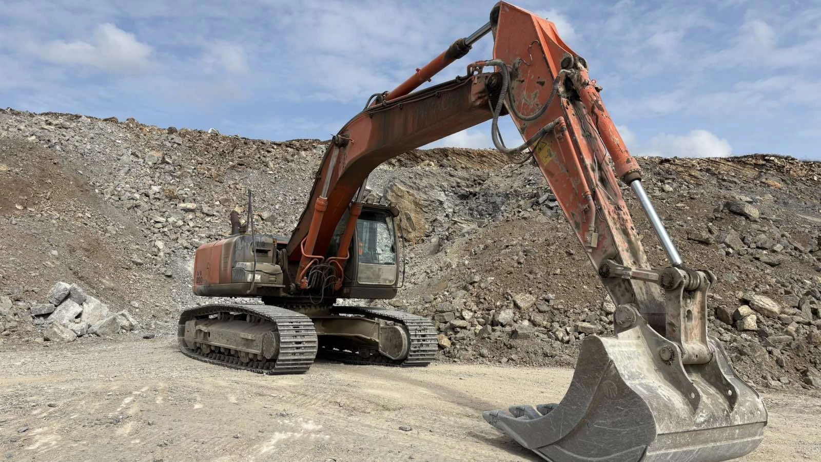 Багер Hitachi ZX290LCN-5B, снимка 4 - Индустриална техника - 54029286