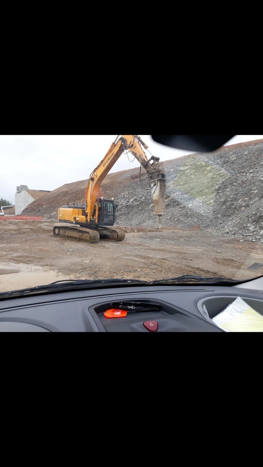Багер Hyundai 320LC-7A, снимка 11 - Индустриална техника - 54712861