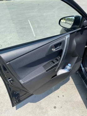 Toyota Auris, снимка 11