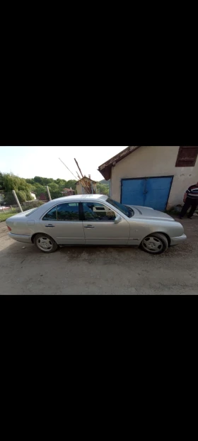 Mercedes-Benz E 200 | Mobile.bg    5