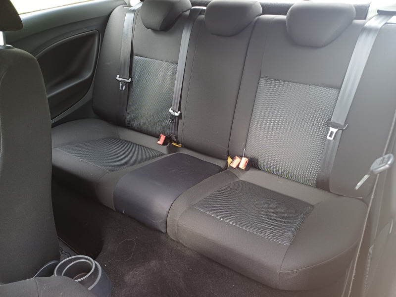 Seat Ibiza 1.6 16V automatic, снимка 12 - Автомобили и джипове - 45357946