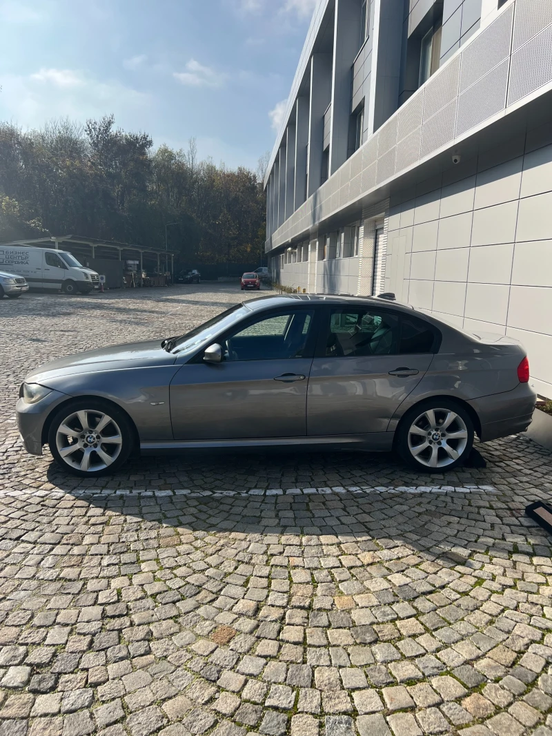 BMW 320 d xDrive facelift, снимка 8 - Автомобили и джипове - 48002246