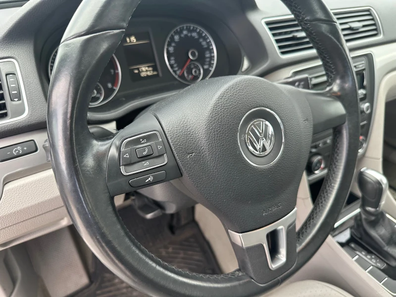 VW Passat 2.5, снимка 15 - Автомобили и джипове - 48321094