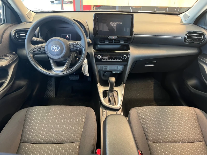 Toyota Yaris Cross 1.5 HYBRID light , снимка 8 - Автомобили и джипове - 49222665