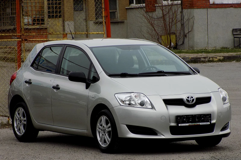 Toyota Auris 1.4D-4D/90к/РЕАЛНИ КМ, снимка 3 - Автомобили и джипове - 49609124