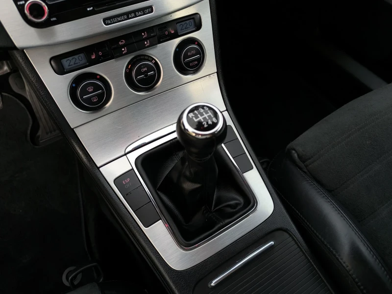 VW Passat 2.0TDI NAVI HIGHLINE 4-MOTION, снимка 14 - Автомобили и джипове - 50381431