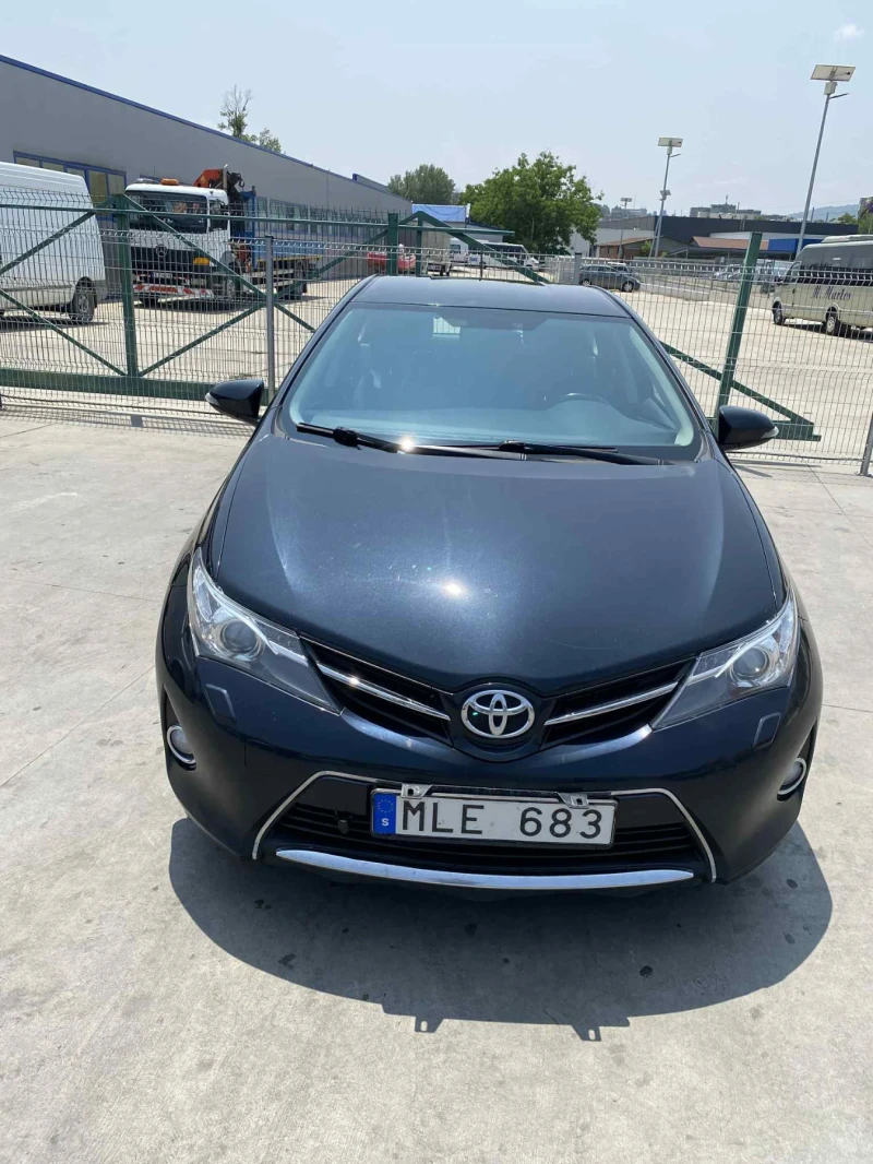Toyota Auris, снимка 5 - Автомобили и джипове - 51295901
