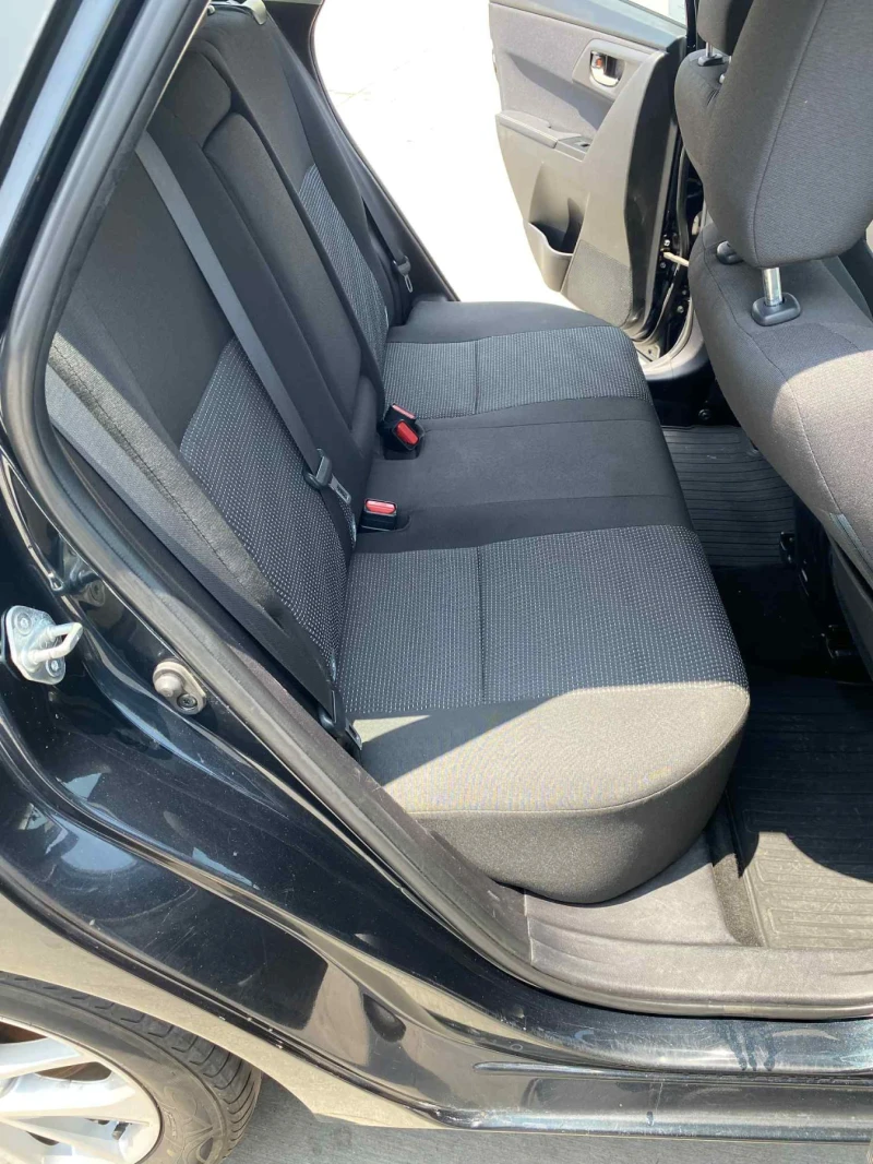 Toyota Auris, снимка 7 - Автомобили и джипове - 51295901